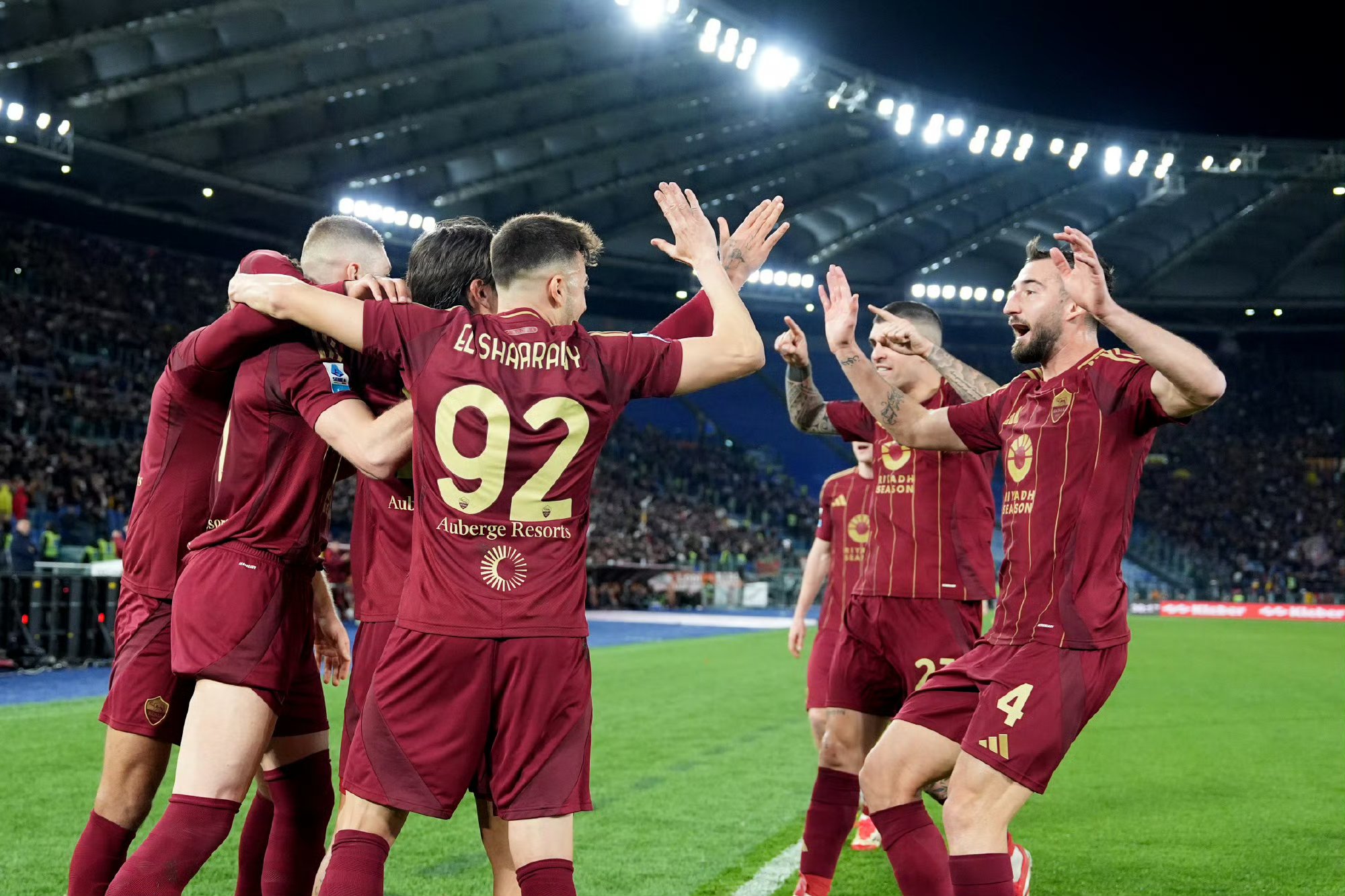 娱乐-全球最漂亮女子撑杆跳