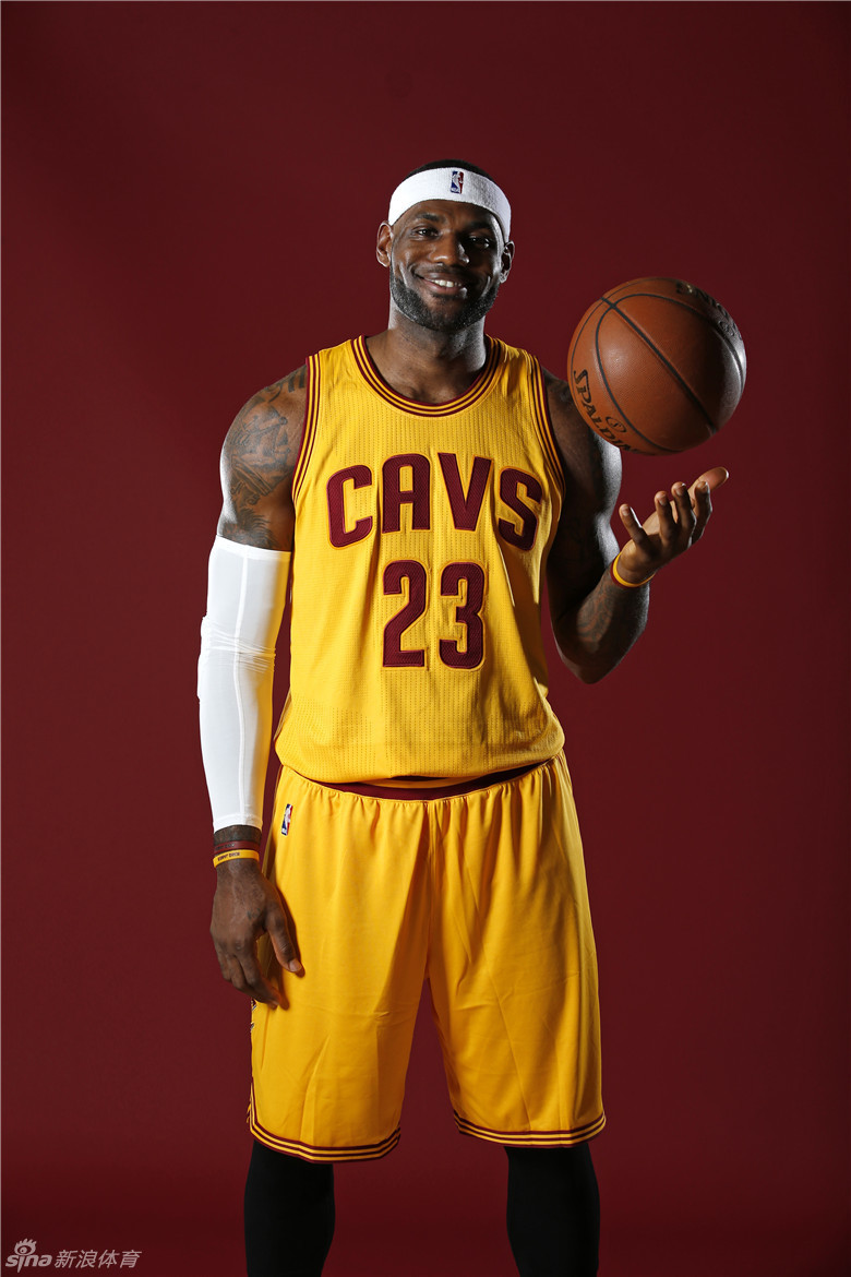 克里夫兰骑士发布备战花絮,集结日调整名单,英超任务艰巨,资深球员宣示担当的简单介绍 克里夫兰骑士发布备战花絮,集结日调整名单,英超任务艰巨,资深球员宣示担当的简单介绍