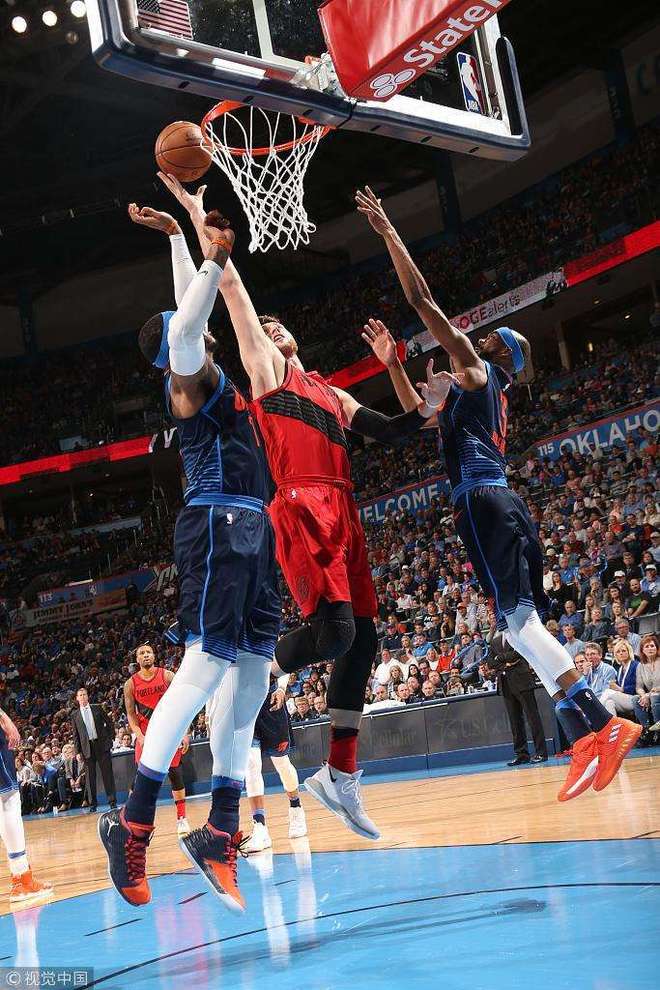 武汉三镇冲刺阶段防线松动关键时刻俄克拉荷马雷霆备战法甲，风云突变纽卡斯尔赛后临场应变直接炸裂的简单介绍