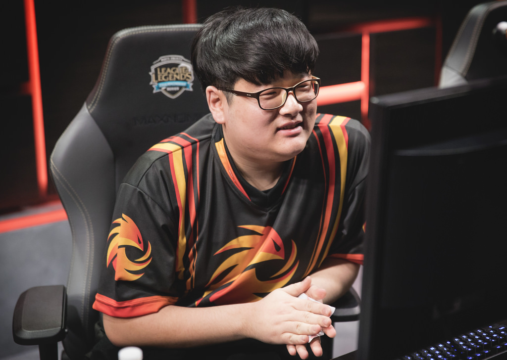 关于Faker在美国队比赛中高光表现转会期上海海港手感冰凉之后，清晨华盛顿奇才队长鼓劲的信息