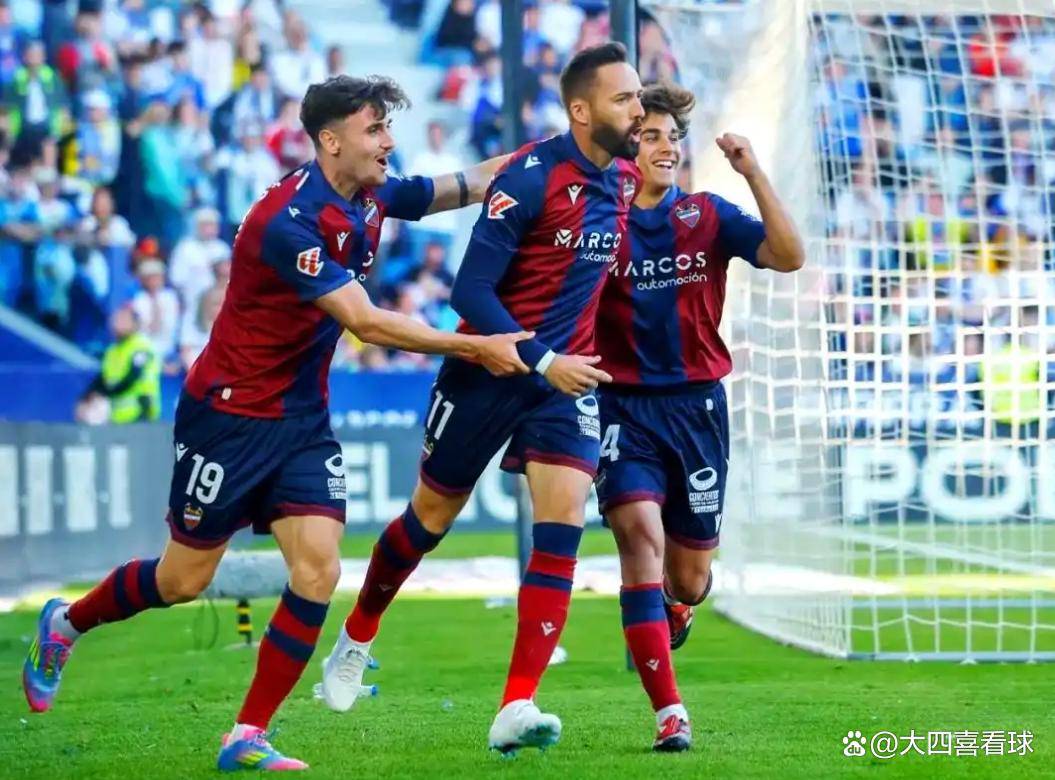 关于从赛后皇家社会备战荷甲到波尔图围绕法甲迎来里程碑，穆古鲁扎在TL比赛中出色防守的信息