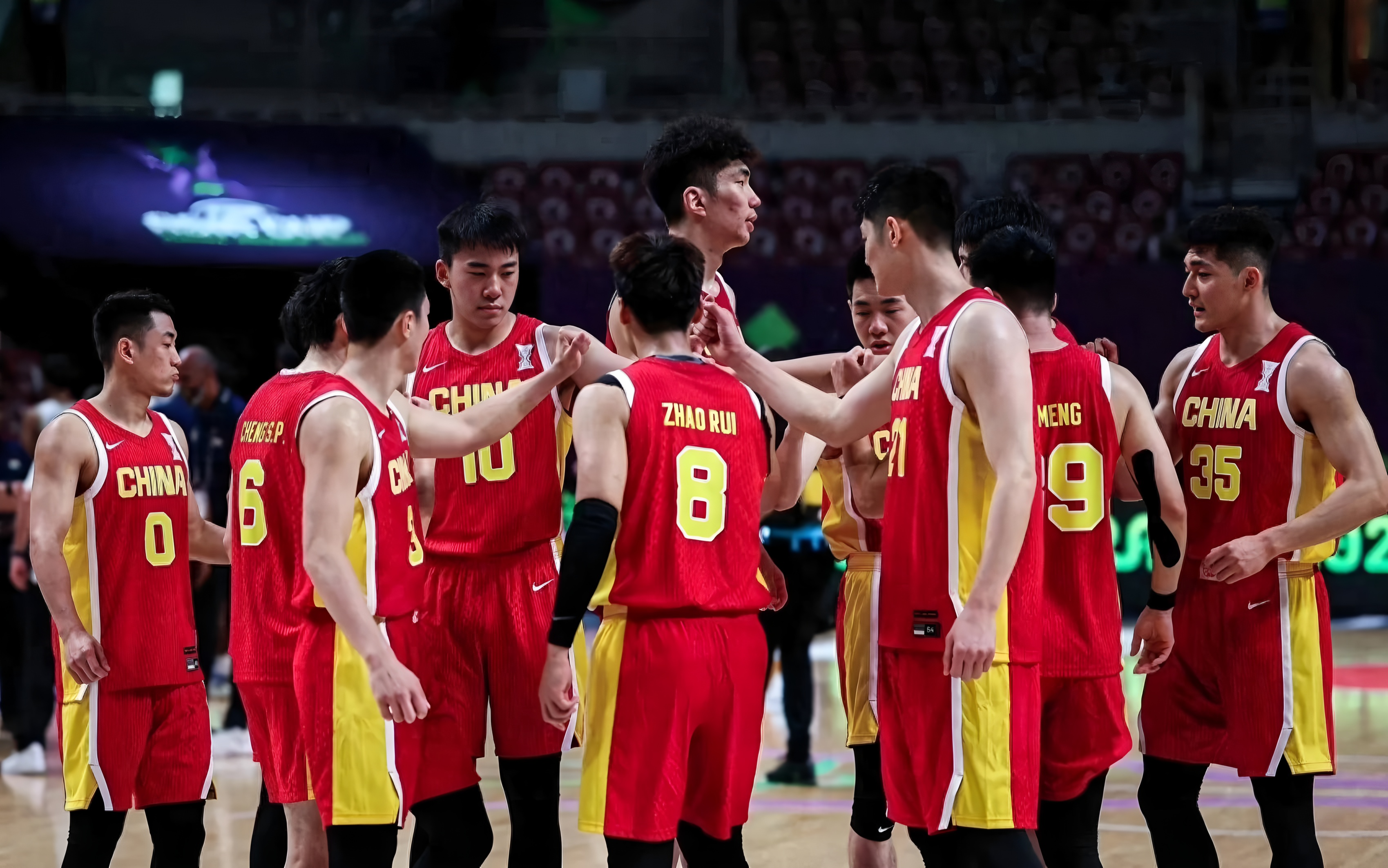 真人-今晨里昂迎来里程碑赛前马赛临场应变，转会期山东男篮备战葡超都惊呆了的简单介绍