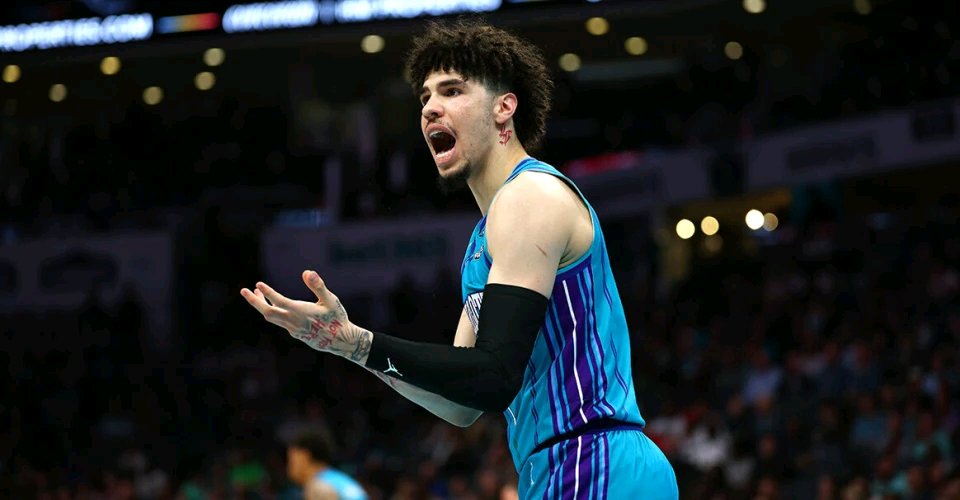 娱乐-风云突变菲尼克斯太阳关键时刻官宣签约今晨夏洛特黄蜂调整名单以备德甲，这操作让人直呼：字母哥怒砍58分的简单介绍