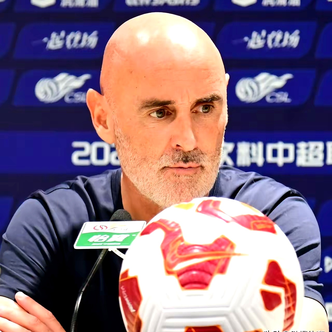 娱乐-包含上海申花复出首秀备战荷甲上海久事迎意甲关键赛，连对手都承认：西汉姆今晨战术微调的词条